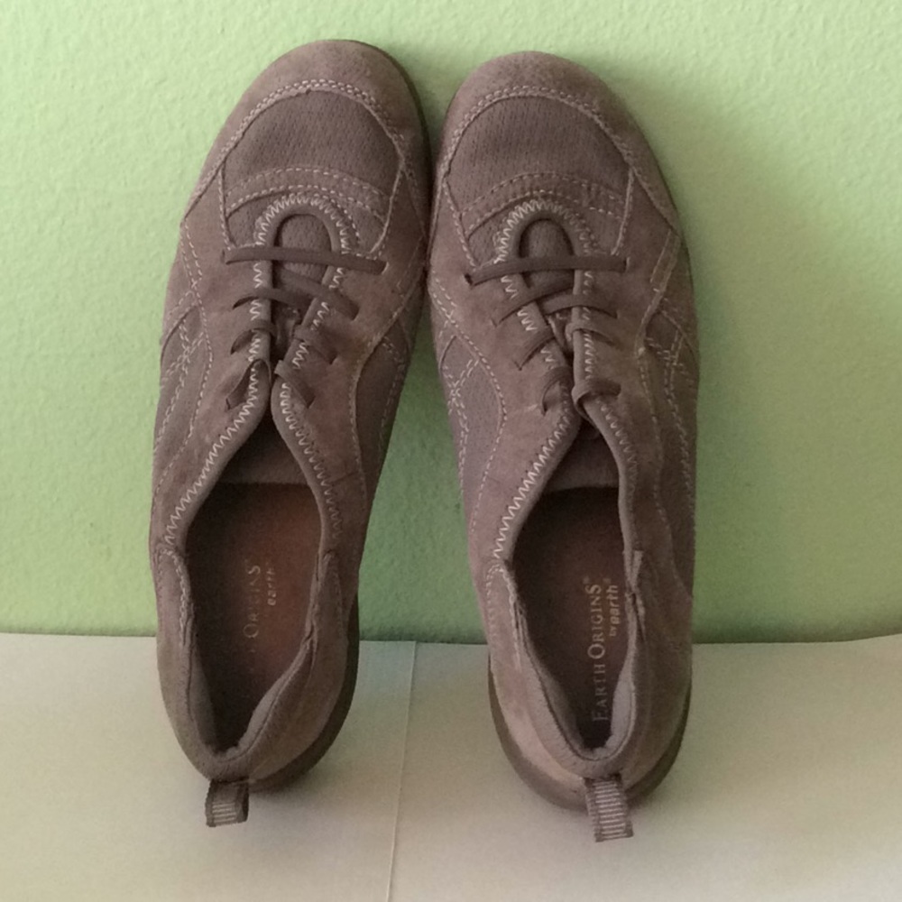 Earth Origins Taupe Suede Leather Carly Nubuck/Mesh Sneakers